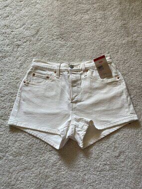 NWT Levi's 501 High Rise Women’s Denim Cream Stretch Shorts Size 28
